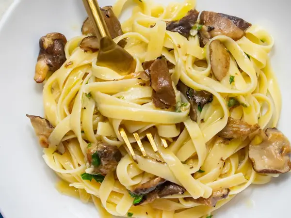 TAGLIATELLE FUNGHI 8X550GR
